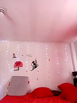 Lady 16 online show from February 11, 2026, 3:39 pm