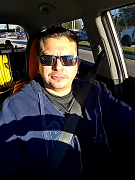 Snapshot of lucho8690 chatting on February 24, 2026, 10:19 pm lucho8690 online show from February 24, 2026, 10:19 pm