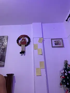 DeimonOficial online show from December 18, 2025, 3:45 am