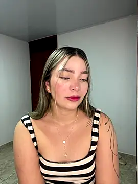 Chantel sam online show from November 28, 2025, 3:53 am