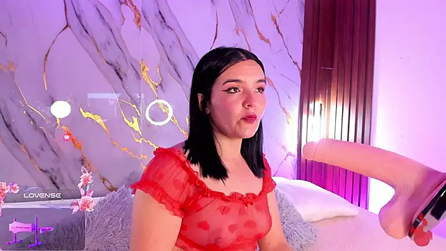 alicecute77 online show from February 27, 2026, 2:22 am