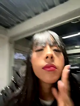 Snapshot of Aleja_ruizz chatting on November 22, 2025, 6:56 am Aleja ruizz online show from November 22, 2025, 6:56 am