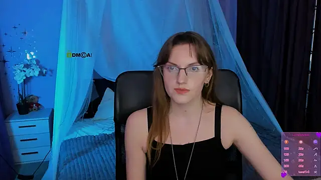 ava mystic  online show from April 10, 2026, 7:29 pm