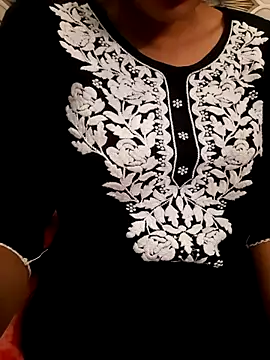 Aarti-kumri online show from November 13, 2025, 9:30 am