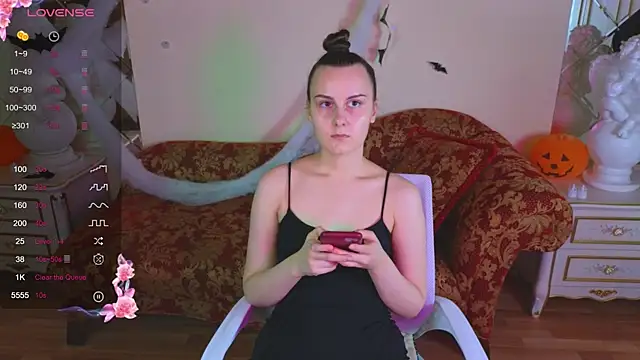 Snapshot of Kelly_Cartier chatting on November 6, 2025, 12:28 pm Kelly Cartier online show from November 6, 2025, 12:28 pm