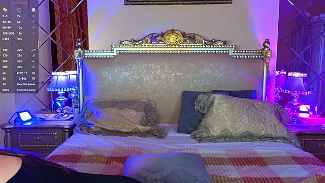 Snapshot of Kelly_Cartier chatting on November 15, 2025, 12:45 pm Kelly Cartier online show from November 15, 2025, 12:45 pm