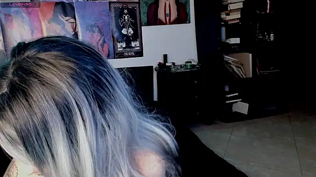 nathaly wild online show from October 4, 2025, 9:57 pm