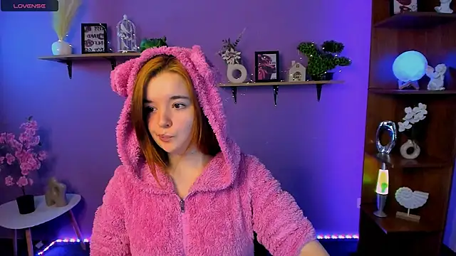 Snapshot of nika-still chatting on April 4, 2026, 7:39 am nika-still online show from April 4, 2026, 7:39 am