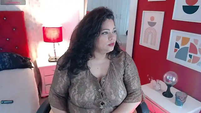 merly chica online show from November 7, 2025, 1:00 pm