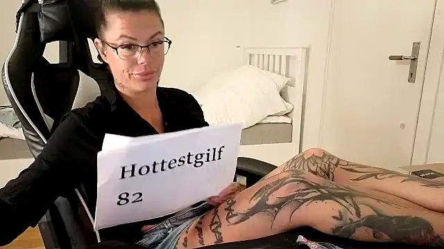 Snapshot of sexygilf82 chatting on July 19, 2026, 7:39 pm sexygilf82 online show from July 19, 2026, 7:39 pm
