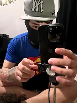 Snapshot of srgxxaaaa chatting on November 1, 2025, 11:12 am srgxxaaaa online show from November 1, 2025, 11:12 am