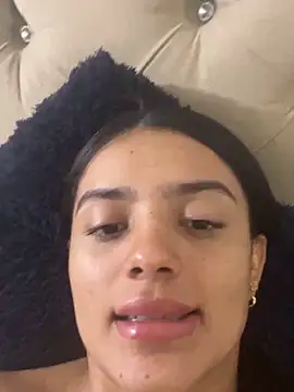 AnaaFaith  online show from September 21, 2025, 4:52 pm