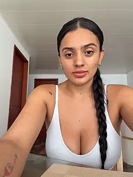 AnaaFaith  online show from April 15, 2026, 7:58 pm