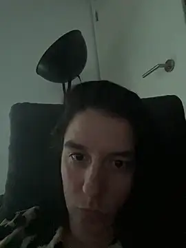 hottyFcup online show from April 21, 2026, 6:23 pm