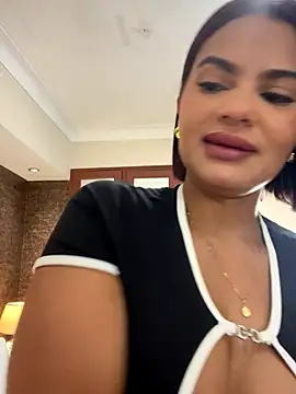 IrinaVelvet online show from November 8, 2025, 4:51 pm