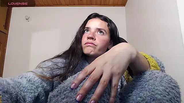 Skylar Serenity online show from November 30, 2025, 12:03 am