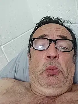 Txacas online show from September 14, 2025, 4:22 am