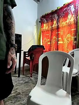 giannis090 online show from November 30, 2025, 8:35 pm