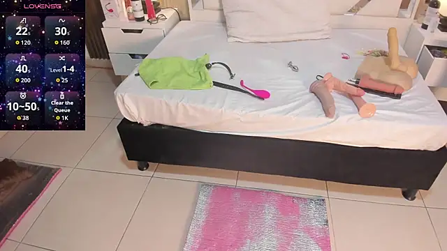 VanessaHard as online show from November 22, 2025, 8:19 pm