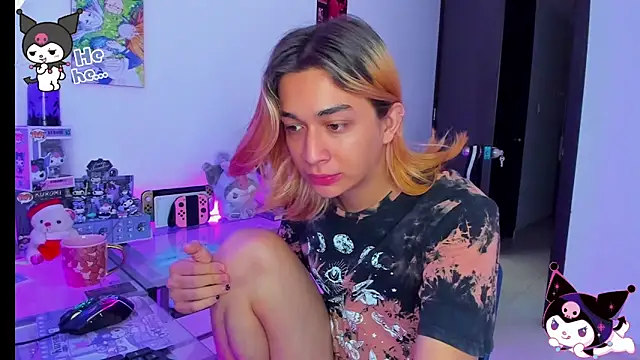 KeitaMoon online show from November 11, 2025, 3:01 pm