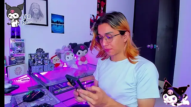 KeitaMoon online show from December 2, 2025, 2:01 pm