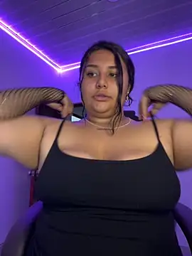 Nicky-222 online show from December 4, 2025, 2:10 am