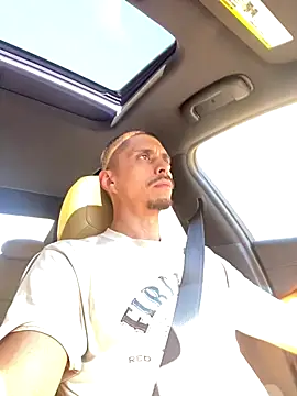 SlimSexxxy69 online show from October 16, 2025, 3:46 pm