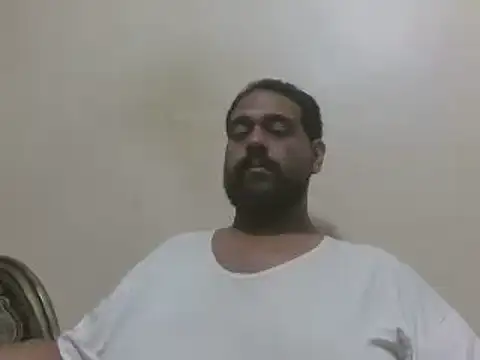 elpoop7305 online show from December 3, 2025, 5:59 am