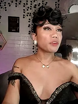 YourNikkieXxx online show from September 25, 2025, 8:23 pm