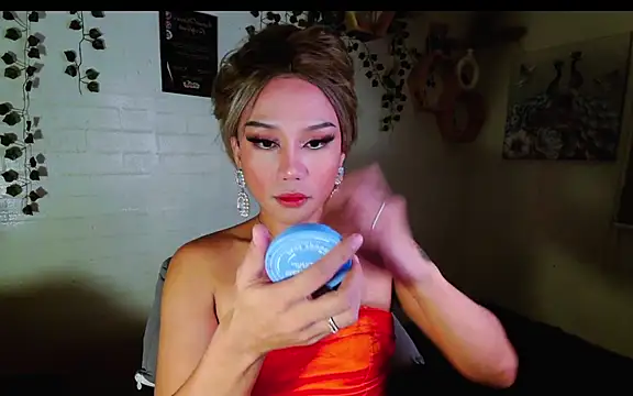 YourNikkieXxx online show from October 6, 2025, 3:31 pm