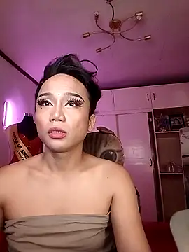 YourNikkieXxx online show from October 24, 2025, 3:41 pm