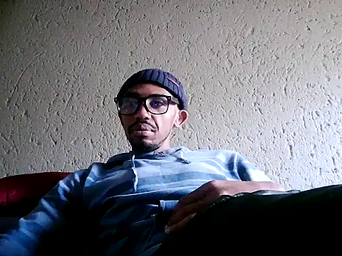 Snapshot of majorsucker chatting on April 19, 2026, 8:35 am majorsucker online show from April 19, 2026, 8:35 am