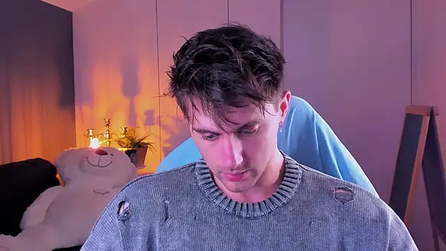 Oscar Miller  online show from November 2, 2025, 9:28 pm