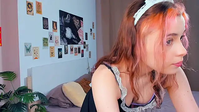 Snapshot of VedaSchulz chatting on February 21, 2026, 6:53 pm VedaSchulz online show from February 21, 2026, 6:53 pm