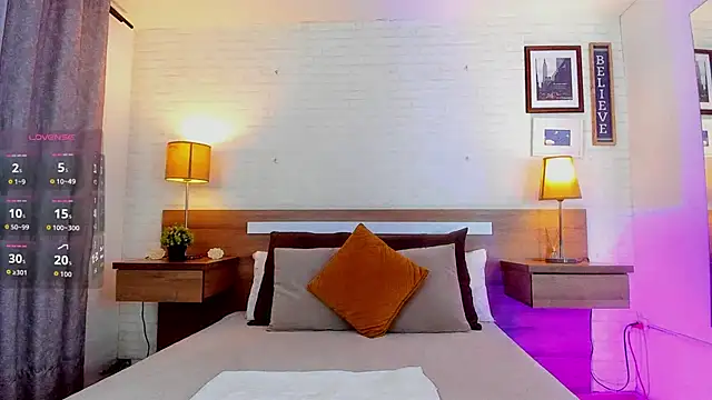 JenniferAuriston online show from October 25, 2025, 10:59 pm