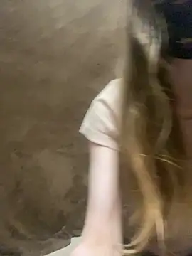 lovburger online show from September 12, 2025, 8:42 pm