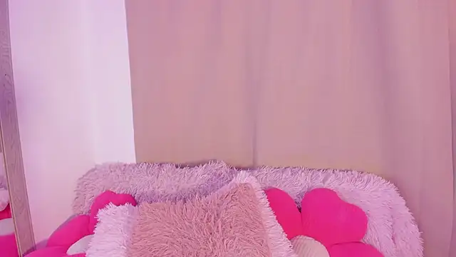 ameliiaa smith online show from February 27, 2026, 9:04 pm