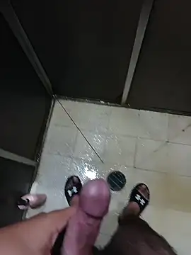 Snapshot of SleepCoder chatting on December 14, 2025, 12:49 am SleepCoder online show from December 14, 2025, 12:49 am