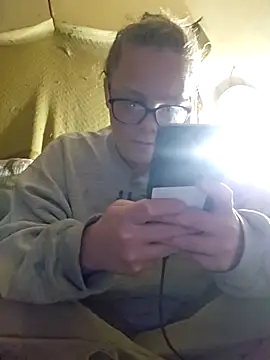 countrymomma online show from November 13, 2025, 2:21 am