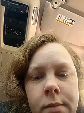 countrymomma online show from April 21, 2026, 4:01 pm