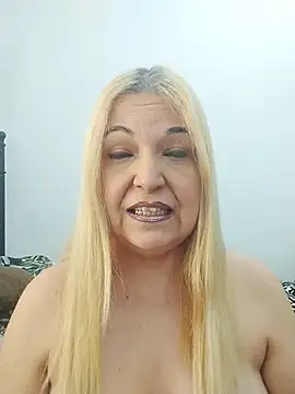 MarielaFerrer online show from December 3, 2025, 2:26 pm