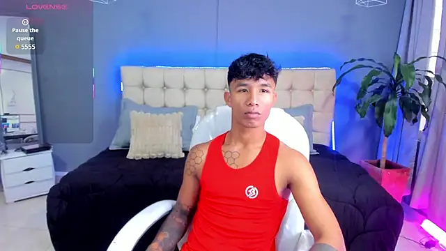 Snapshot of Frank98_ chatting on October 11, 2025, 6:17 pm Frank98 online show from October 11, 2025, 6:17 pm