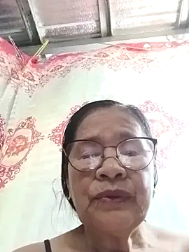 Sweet-Lita50 online show from April 17, 2026, 5:32 am