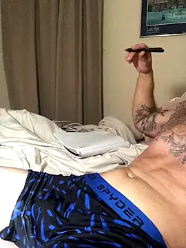 IsAparty online show from September 18, 2025, 9:44 am