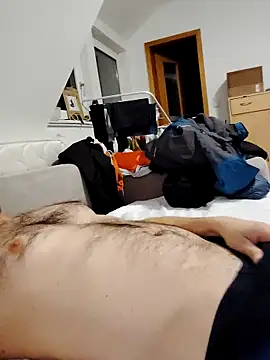 Mili221 online show from November 1, 2025, 2:02 am