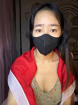 TiNa 04 online show from October 31, 2025, 11:50 pm