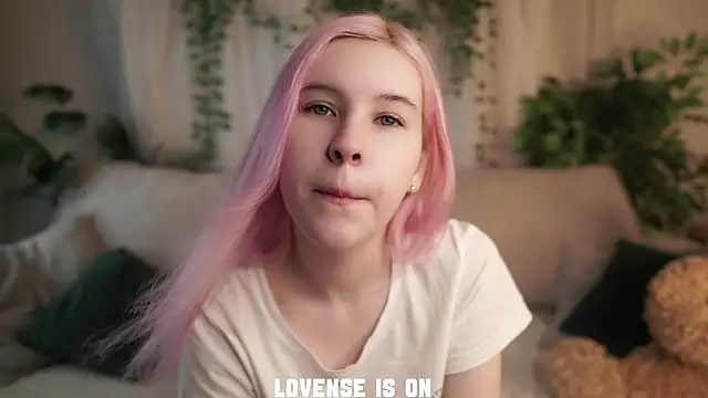 ElizSpieth online show from December 2, 2025, 1:22 am