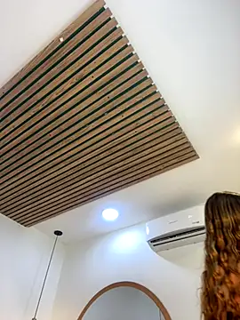 CharlotteBrownn  online show from September 9, 2025, 1:10 pm