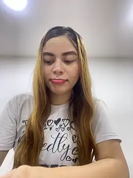 CharlotteBrownn  online show from November 1, 2025, 3:30 am