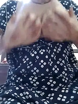 rani8008 online show from March 15, 2026, 2:06 am